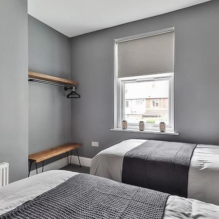 Luxury Spacious Pad With Games Room Sheffield Luaran gambar