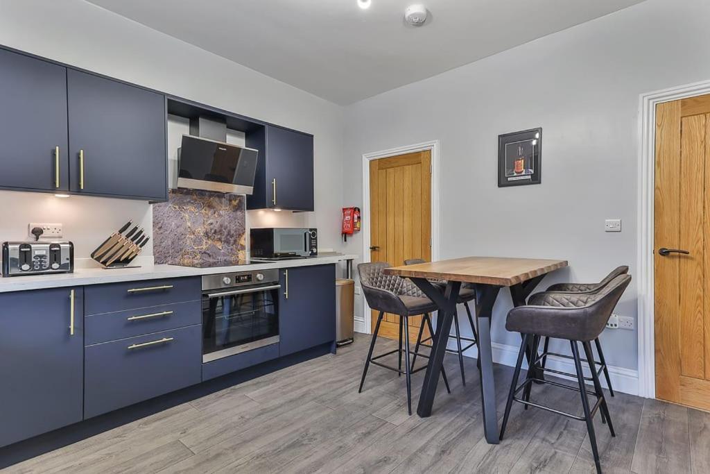 Luxury Spacious Pad With Games Room Sheffield Luaran gambar