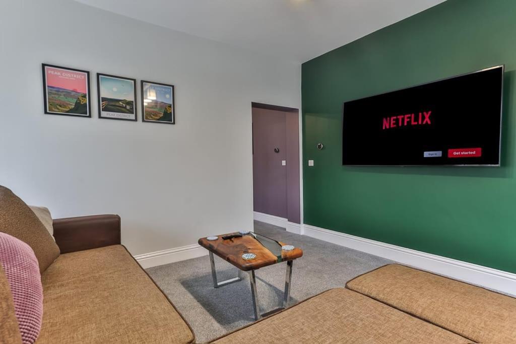 Luxury Spacious Pad With Games Room Sheffield Luaran gambar